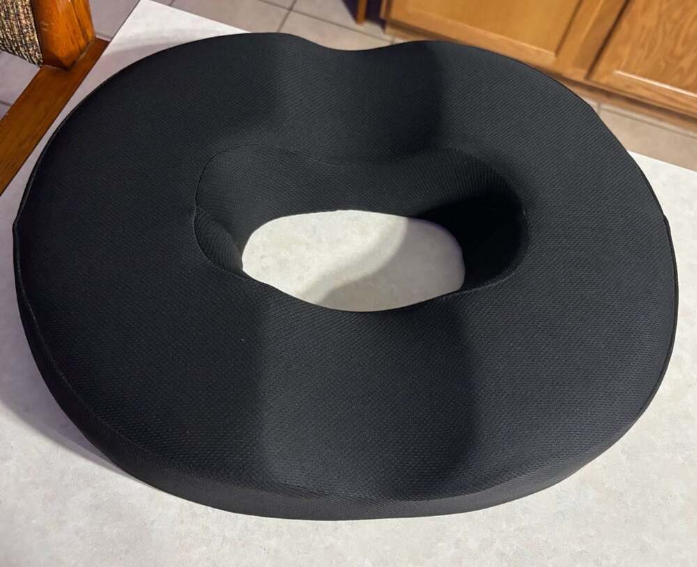 5 Stars United Donut Pillow Hemorrhoid Tailbone Cushion Black